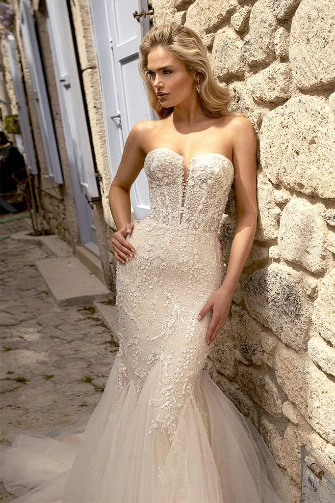 Chantilly White Wedding Dress
